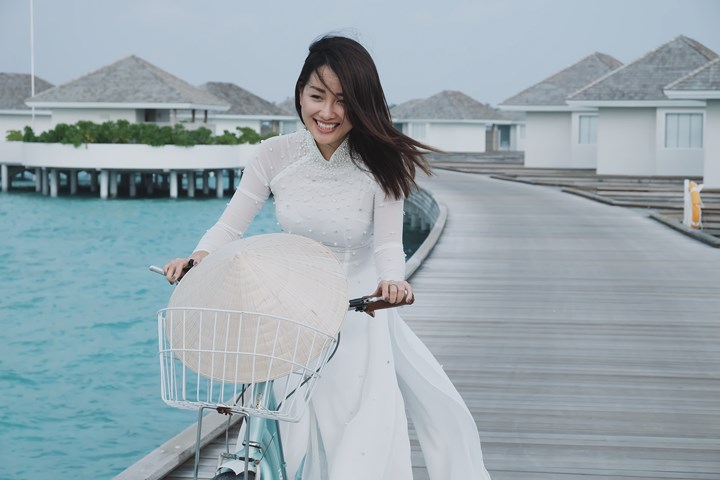 Tình yêu biển và trăng